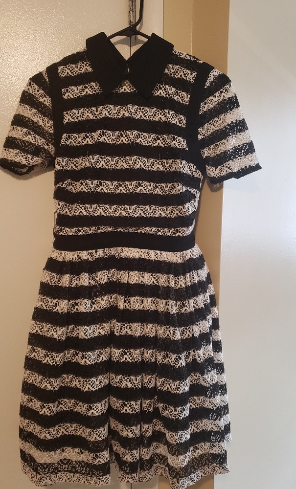 Dress - Picture 2 of 3